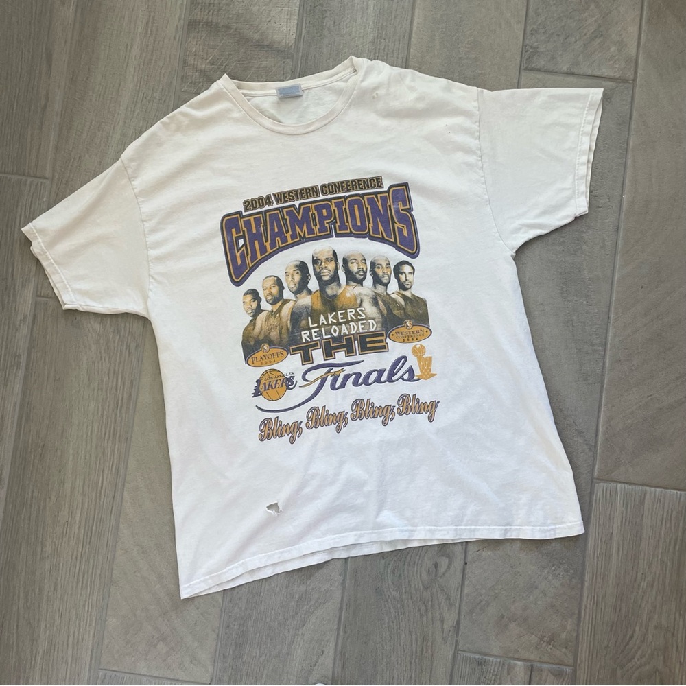 Vintage 2004 Lakers Basketball Finals Championship T-Shirt Size Large Kobe, Shaq